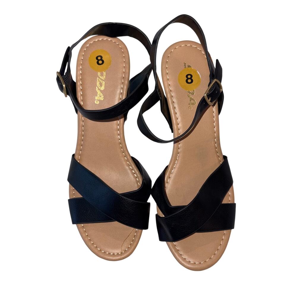 Soda Miguel Black Faux Leather Crisscross Strap Platform Chunky Block Heel - Picture 8 of 8